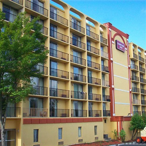 Knights Inn Six Flags Lodge West Bagian luar foto
